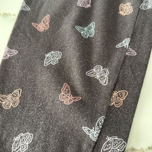 Oshkosh Girl’s leggings. Size 10. Butterfly 🦋 print. ❤️ - Picture 4 of 4